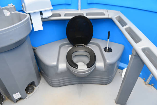 Best Porta potty delivery and setup  in Suquamish, WA